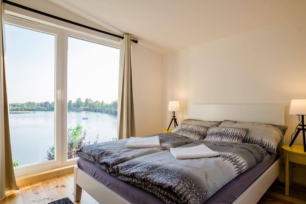 Sun City Vizisport Paradicsom Hódmezővásárhely Buitenkant foto